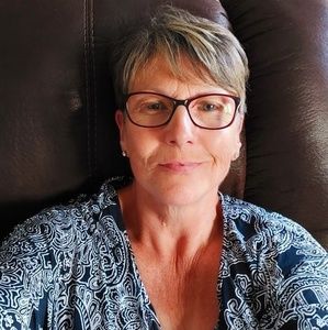 Meet your Posher, Juliette